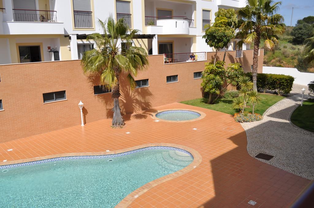 Apartment Albaholm Lagos Bagian luar foto